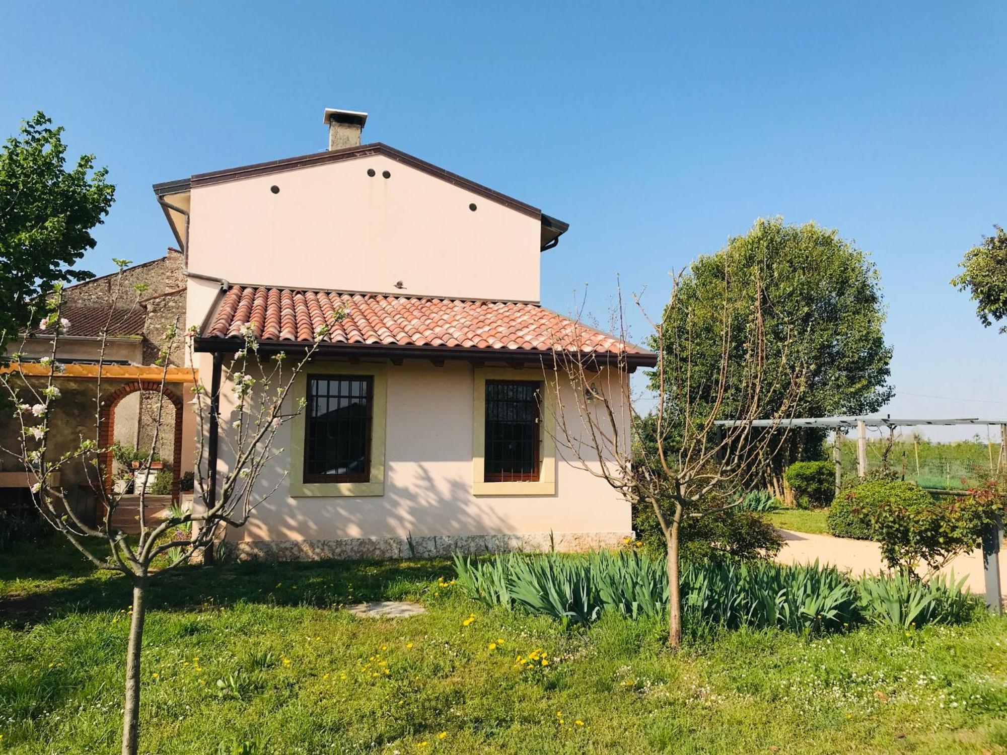 Una Casa Di Campagna ดอสโซบัวโน ภายนอก รูปภาพ